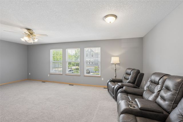 5509 Jordan Court, Johnston, IA 50131