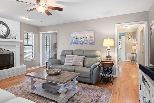 23135 Brian Rd, Zachary, LA 70791
