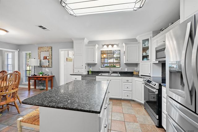 23135 Brian Rd, Zachary, LA 70791