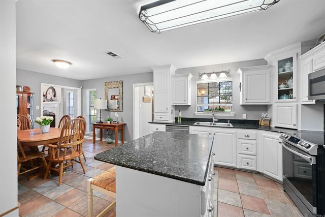 23135 Brian Rd, Zachary, LA 70791