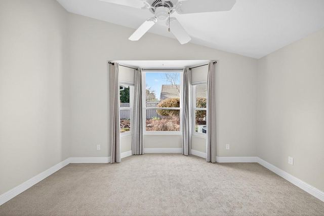 5757 Sandlewood Way, Roseville, CA 95747