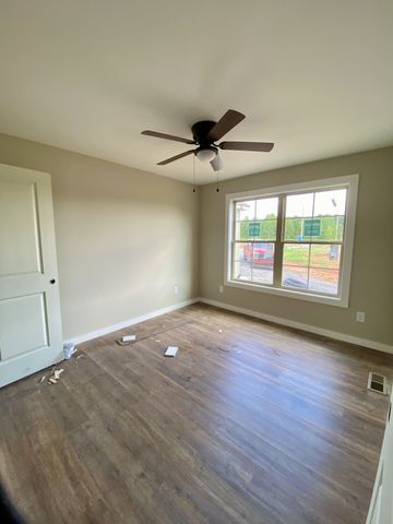 1281 Vickie Ln, Portland, TN 37148