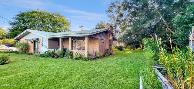 14224 Dedeaux Road, Gulfport, MS 39503