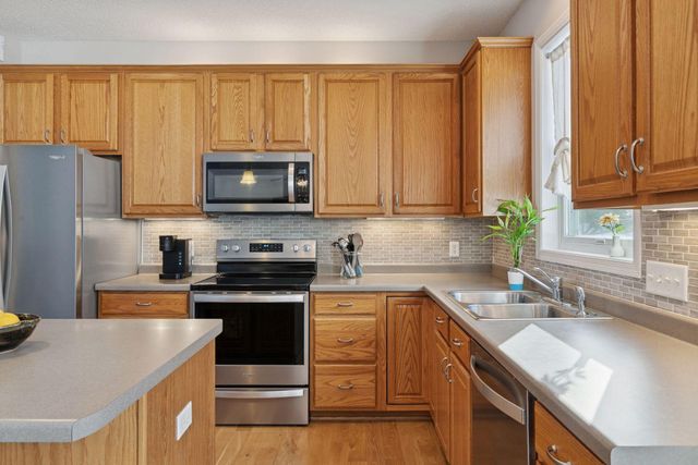 14280 Bayberry Trail, Rosemount, MN 55068