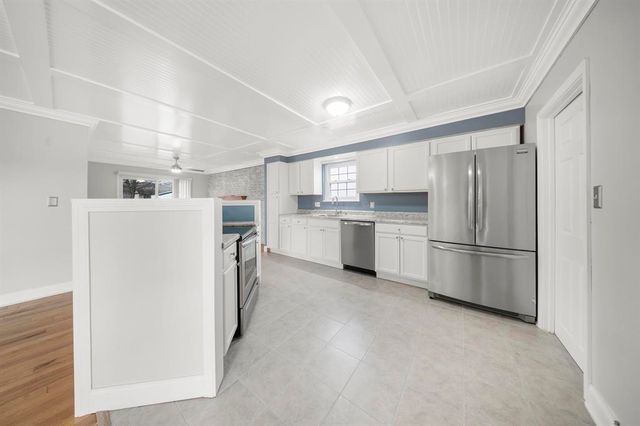 1609 Gainesway Drive, Worthington, KY 41183