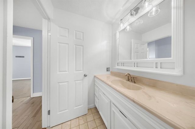 1609 Gainesway Drive, Worthington, KY 41183