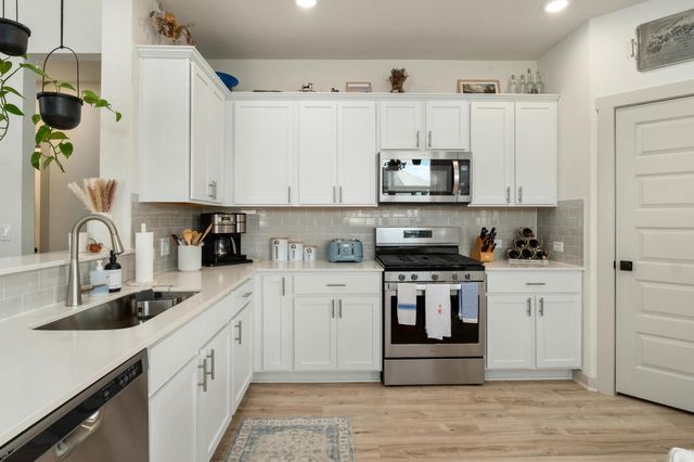 7713 Saddle Up DR, Austin, TX 78724