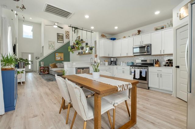 7713 Saddle Up DR, Austin, TX 78724