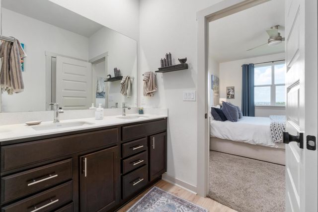 7713 Saddle Up DR, Austin, TX 78724