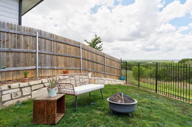 7713 Saddle Up DR, Austin, TX 78724