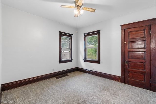 827 9th Street SW, Massillon, OH 44647