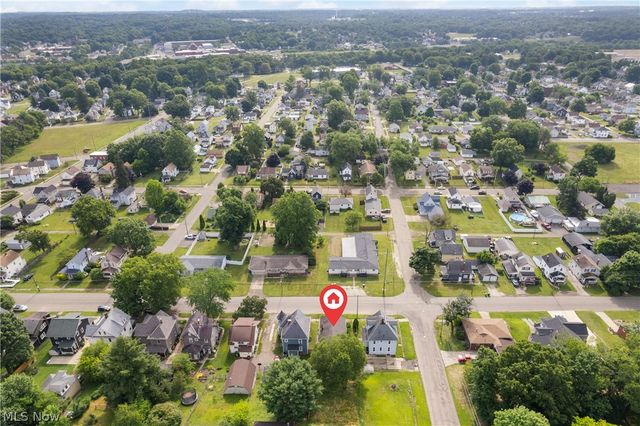 827 9th Street SW, Massillon, OH 44647