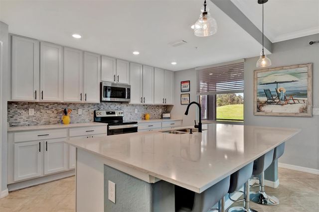 947 TIDEWATER SHORES LOOP, Bradenton, FL 34208