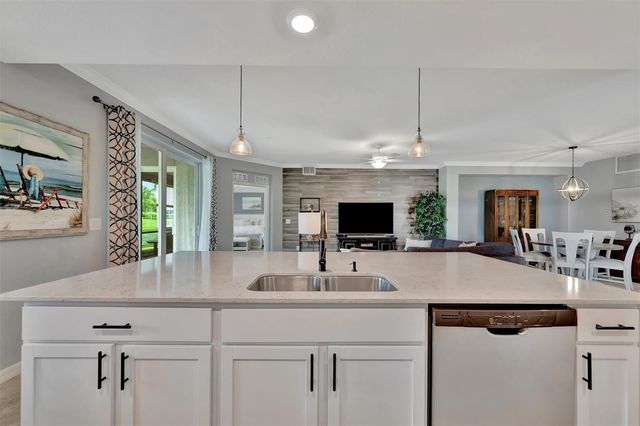 947 TIDEWATER SHORES LOOP, Bradenton, FL 34208