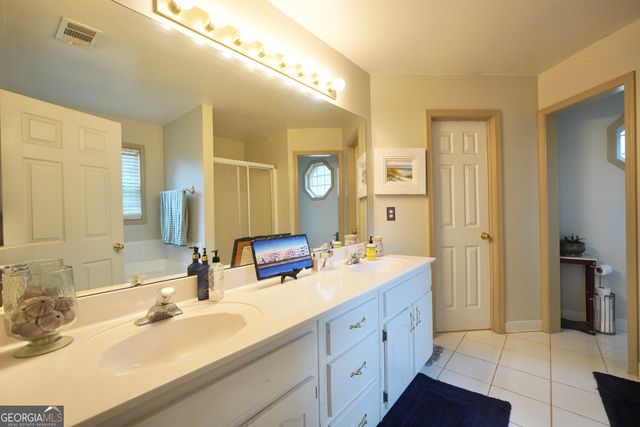 1425 Shingle Way, Mcdonough, GA 30252