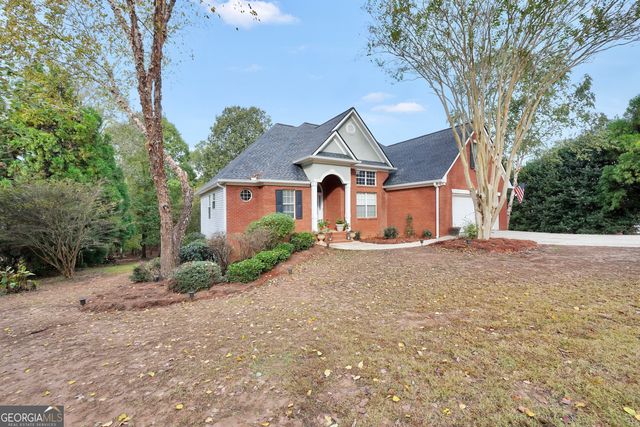 1425 Shingle Way, Mcdonough, GA 30252