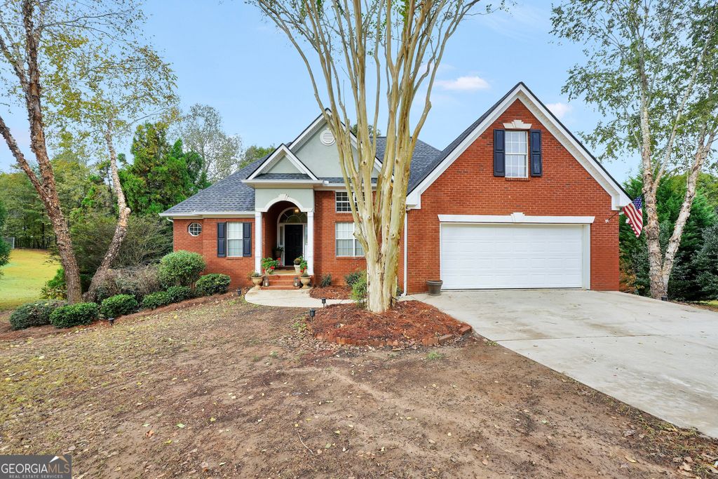 1425 Shingle Way, Mcdonough, GA 30252