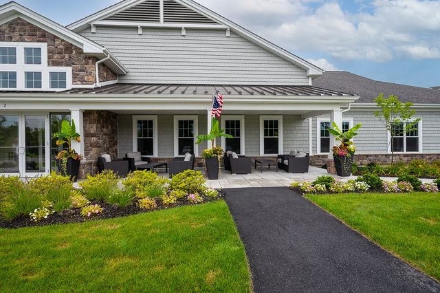 1105 Peters Farm Way 105, Westborough, MA 01581