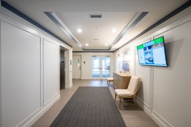 1105 Peters Farm Way 105, Westborough, MA 01581