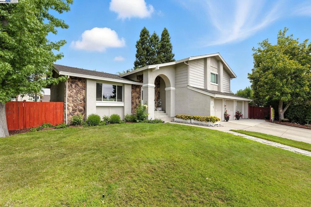 2740 Mohawk Cir, San Ramon, CA 94583