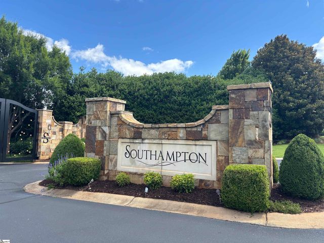 304 Chafford Court, Simpsonville, SC 29681