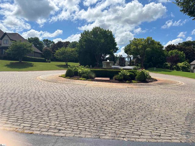 304 Chafford Court, Simpsonville, SC 29681