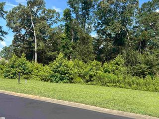 304 Chafford Court, Simpsonville, SC 29681