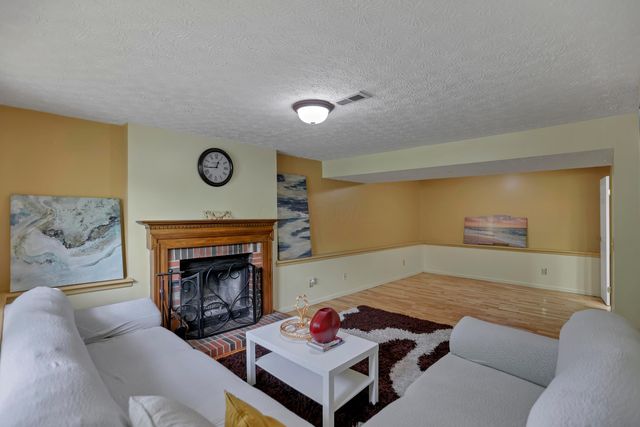 4808 Wallington Drive, Hilliard, OH 43026