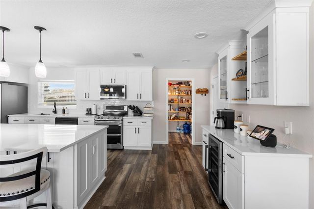 190 N SPRING LAKE DRIVE, Altamonte Springs, FL 32714