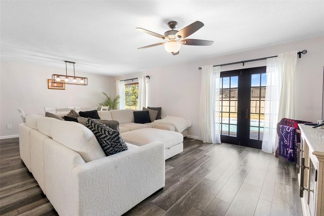 190 N SPRING LAKE DRIVE, Altamonte Springs, FL 32714