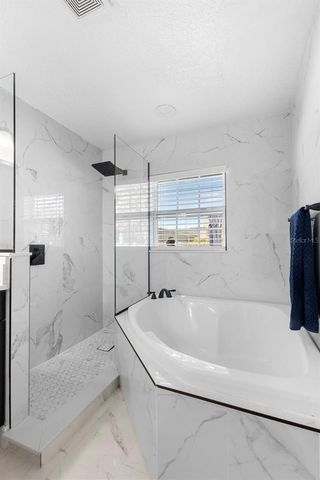 190 N SPRING LAKE DRIVE, Altamonte Springs, FL 32714