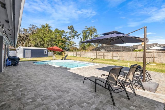 190 N SPRING LAKE DRIVE, Altamonte Springs, FL 32714