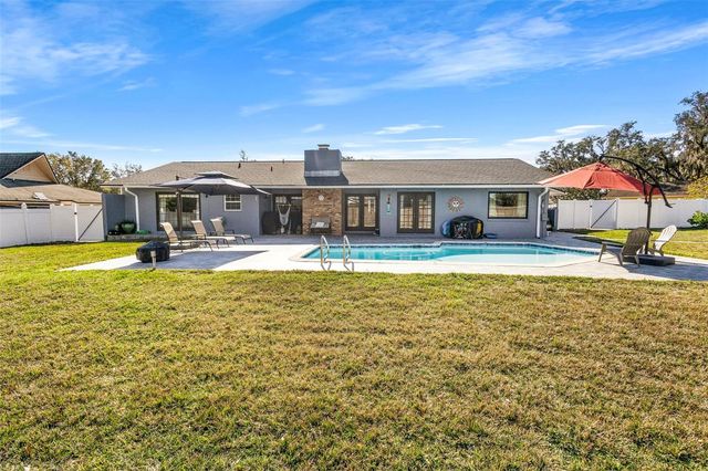 190 N SPRING LAKE DRIVE, Altamonte Springs, FL 32714