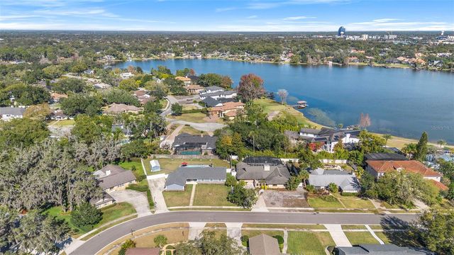 190 N SPRING LAKE DRIVE, Altamonte Springs, FL 32714
