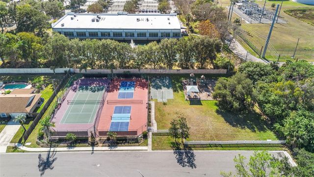 190 N SPRING LAKE DRIVE, Altamonte Springs, FL 32714