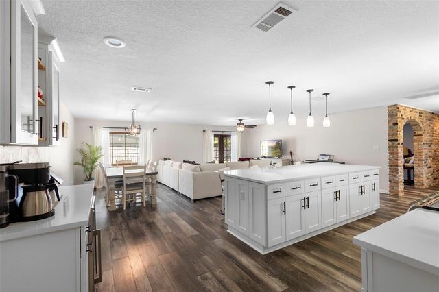 190 N SPRING LAKE DRIVE, Altamonte Springs, FL 32714