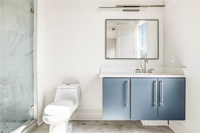 320 Hammond Drive, Atlanta, GA 30328