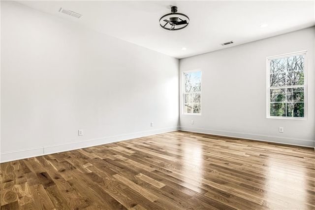 320 Hammond Drive, Atlanta, GA 30328