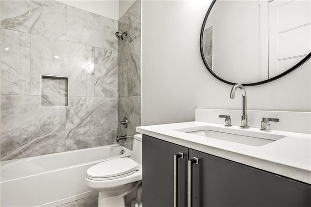 320 Hammond Drive, Atlanta, GA 30328