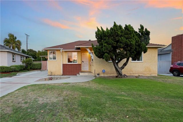 9912 Tecum, Downey, CA 90240
