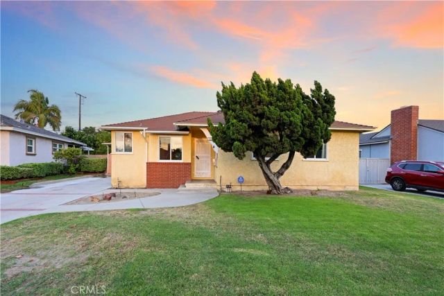 9912 Tecum, Downey, CA 90240