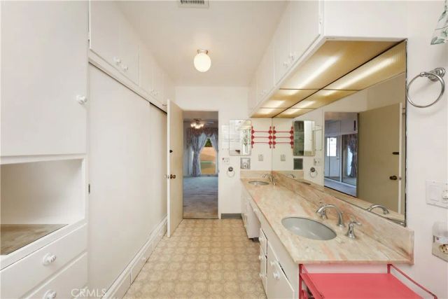 9912 Tecum, Downey, CA 90240