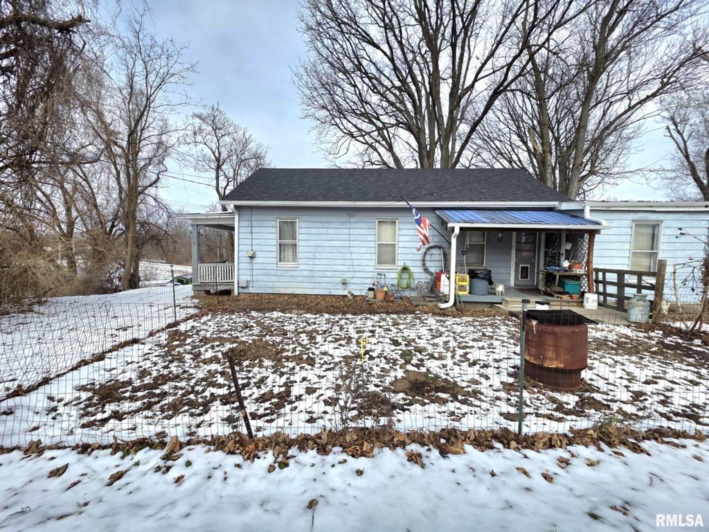 1610 N 4TH Street, Quincy, IL 62301