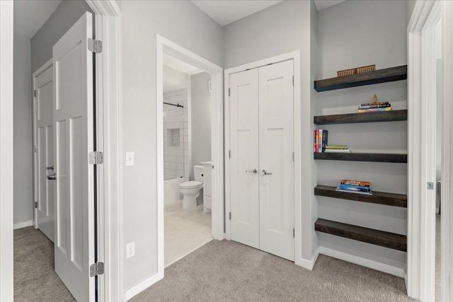 9 W Franklin Avenue 308, Minneapolis, MN 55404