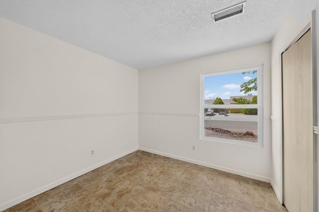 6305 Hawk Road NE, Rio Rancho, NM 87144