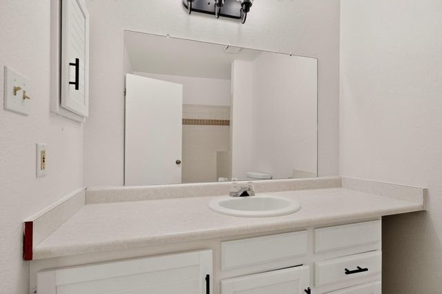 6305 Hawk Road NE, Rio Rancho, NM 87144