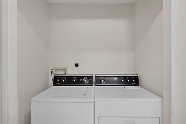 6305 Hawk Road NE, Rio Rancho, NM 87144
