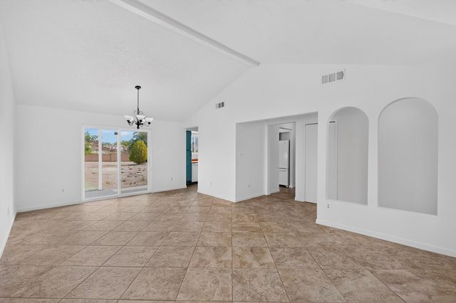 6305 Hawk Road NE, Rio Rancho, NM 87144
