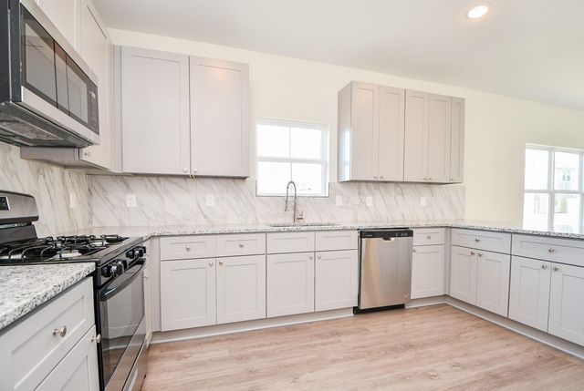 2827 Pine Estate Lane, Houston, TX 77014