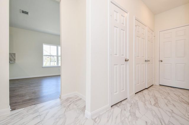 2827 Pine Estate Lane, Houston, TX 77014